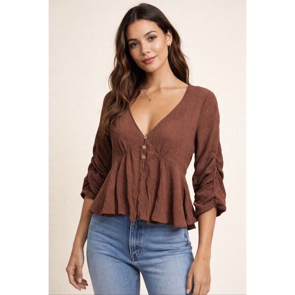 Amaná Tops - Amaná V-Neck Crepe Blouse Size M